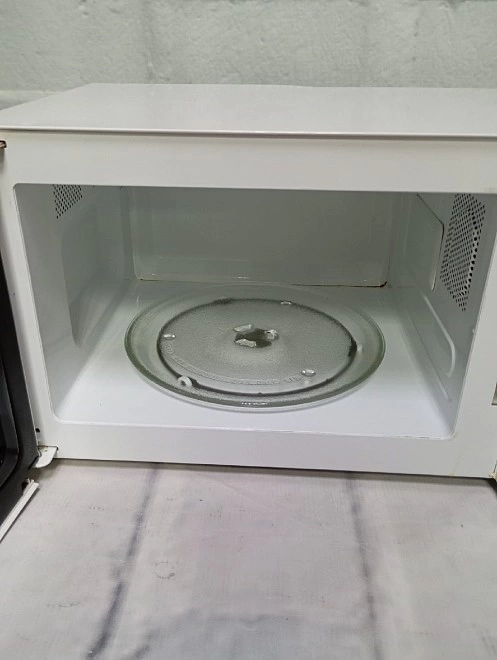 Микроволновая печь Samsung M1712NR