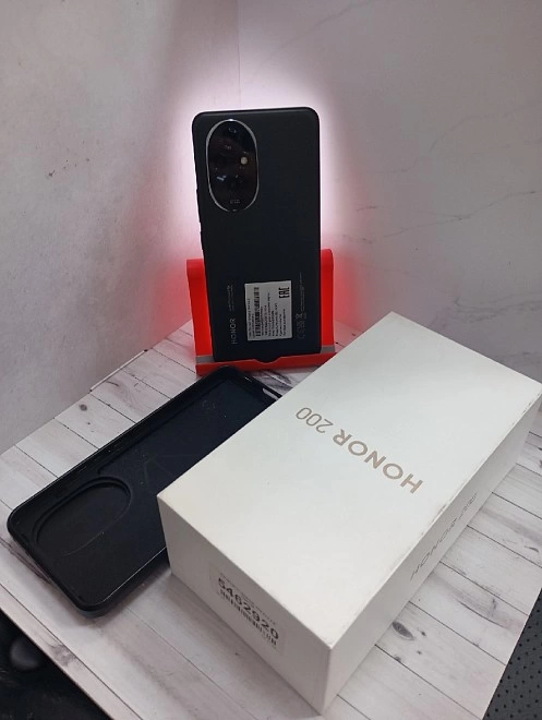 Смартфон HONOR 200 12/512