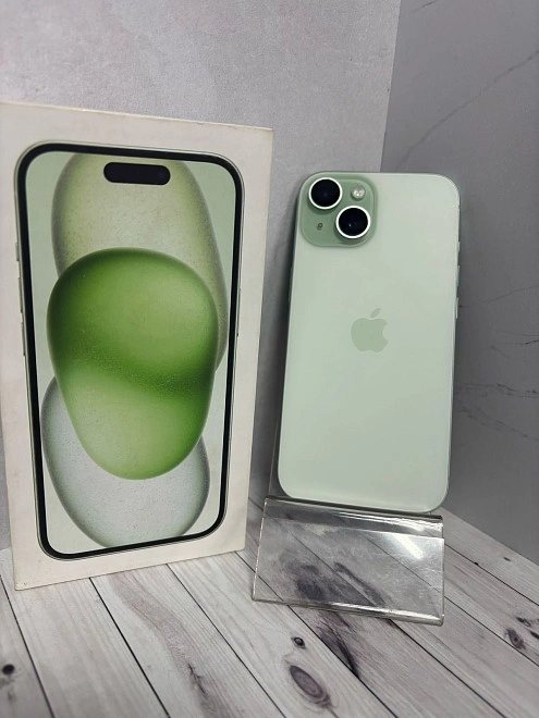 Смартфон  Apple iPhone 15 128 ГБ