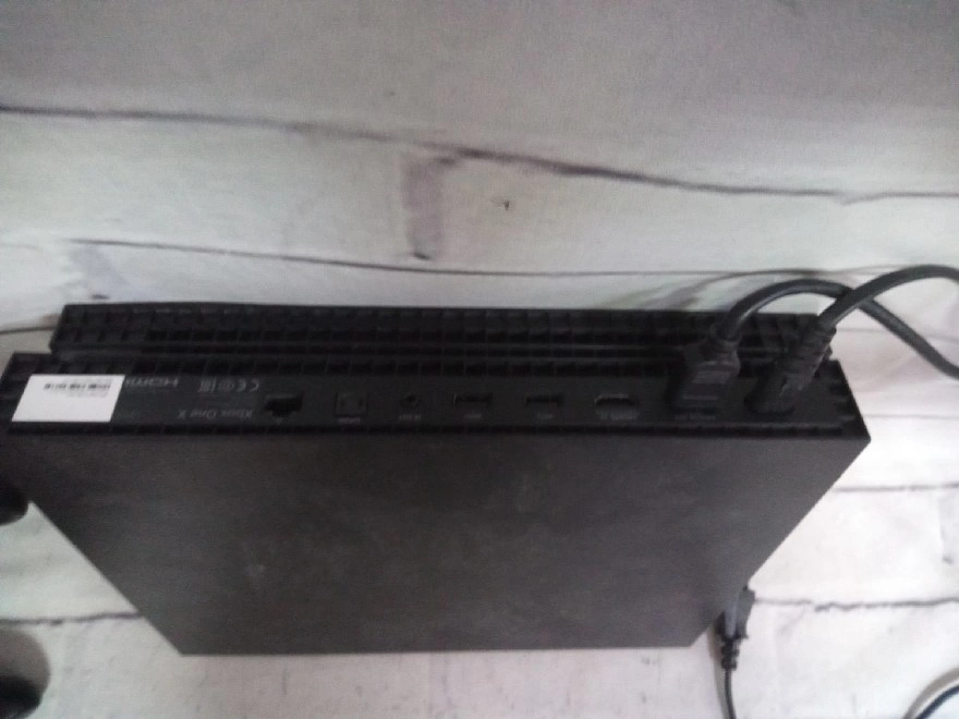 Игровая приставка X-Box One Microsoft One X