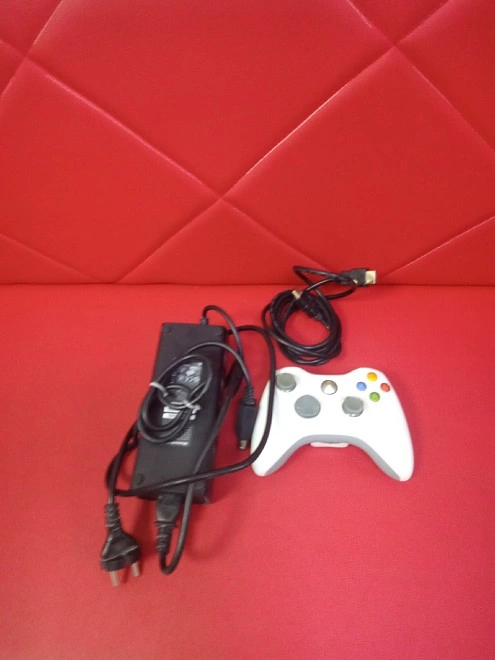 Игровая приставка X-Box 360 Microsoft X-box 360 (320GB)
