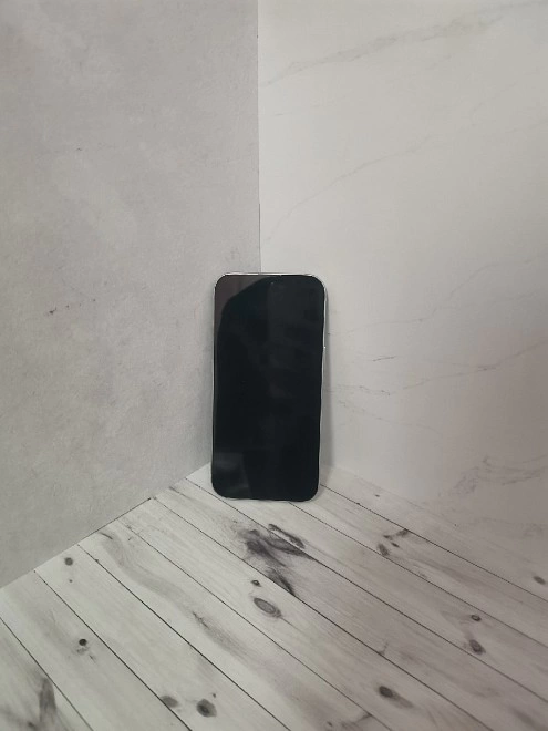 Смартфон iPhone 15 6/128