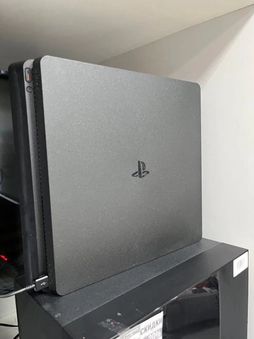 Игровая приставка PS4 Sony PlayStation 4 Slim 1Tb
