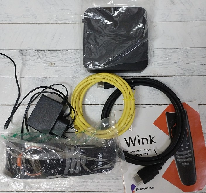 Приставка для цифрового ТВ Wink  STB122A