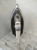 Утюг Redmond RI-C293