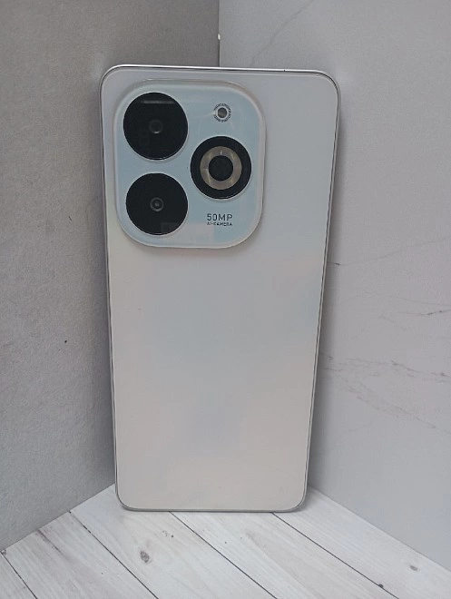 Смартфон Infinix SMART 8 Pro 256 ГБ