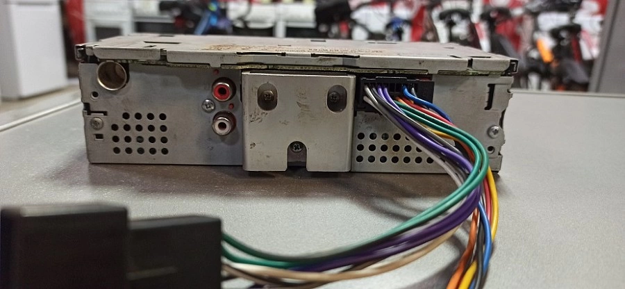Автомагнитола Pioneer MVH-S100UBG