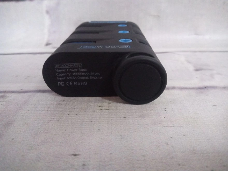 Зарядное устройство для телефона Revocharge 10000м*Ач, 5v