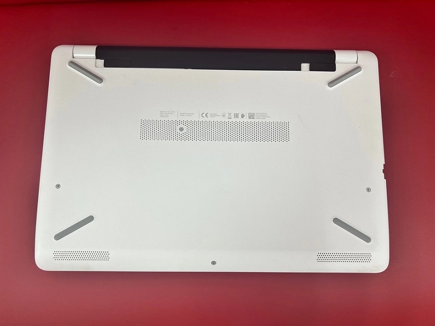 Ноутбук HP 15-rb067ur/AMDA4-9120/2.20ггц/4гб/Radeon(TM)R3/80M