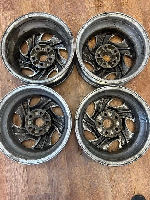 Диски, 15" Nissan R15 5x114.3