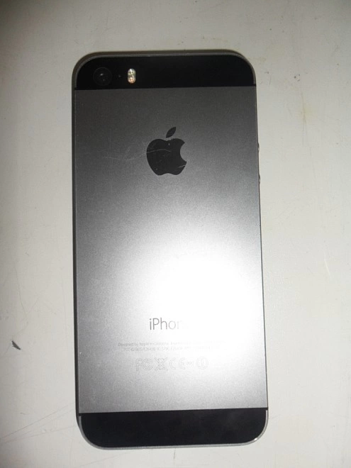 Смартфон  Apple iphone 5s