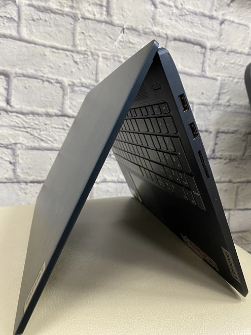 Ноутбук Lenovo  IdeaPad 5 15ITL05