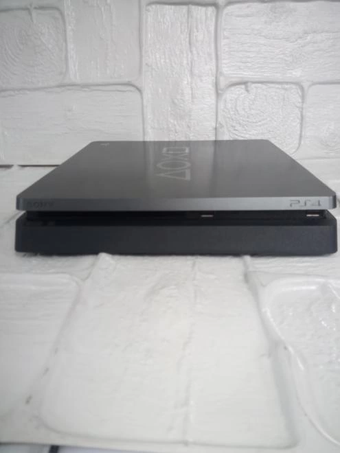 Игровая приставка PS4 Sony PlayStation 4 Slim на 1 Tb