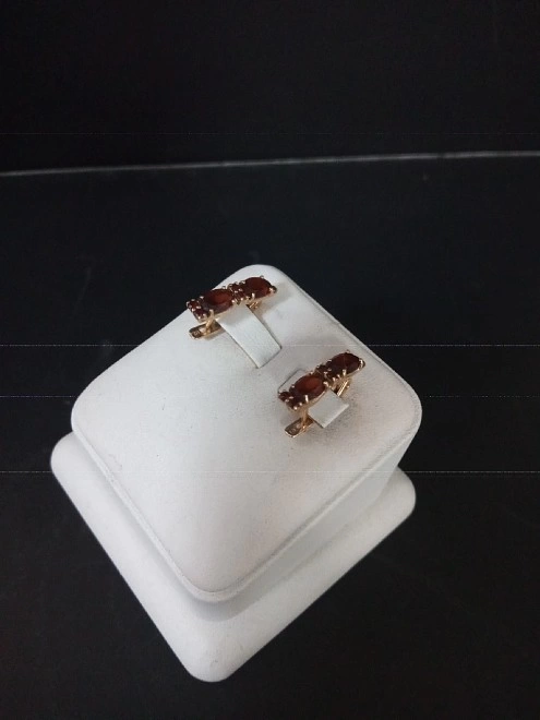 Серьги золотые с камнями 585пр 2,650грФМ