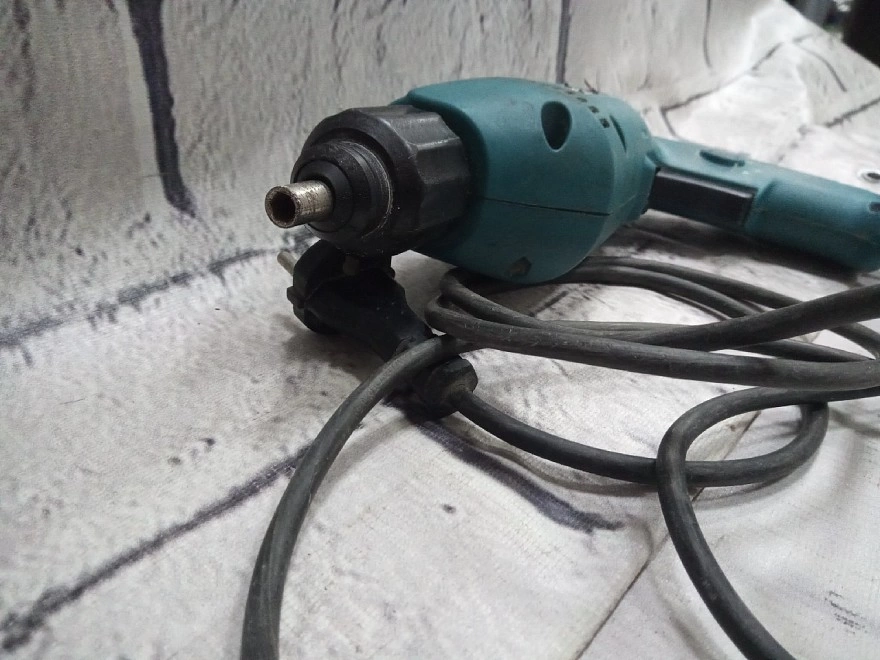 Электродрель MAKITA 6821