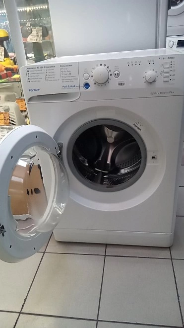 Стиральная машина Indesit BWSB 50851