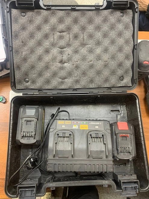 Зарядное устройство CAT CAT DXK901.1 1 for All 18V