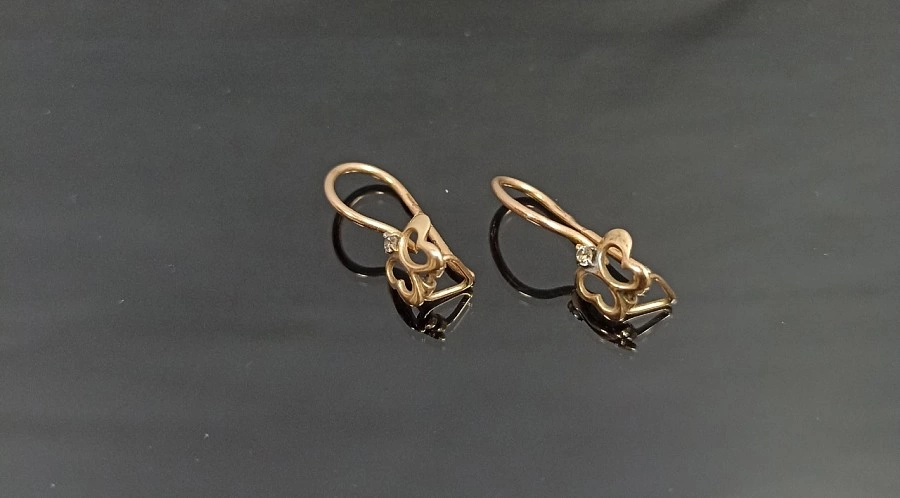 Серьги  золотые  585 проба 0,996 гр