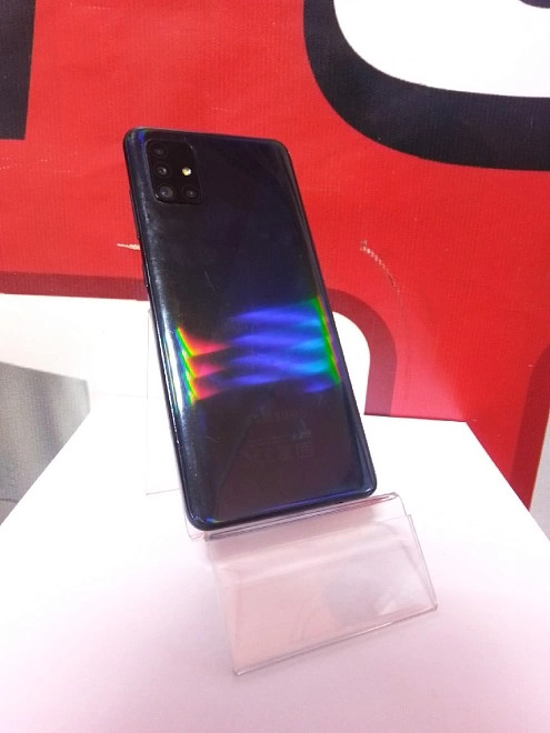 Смартфон Samsung  Galaxy A51