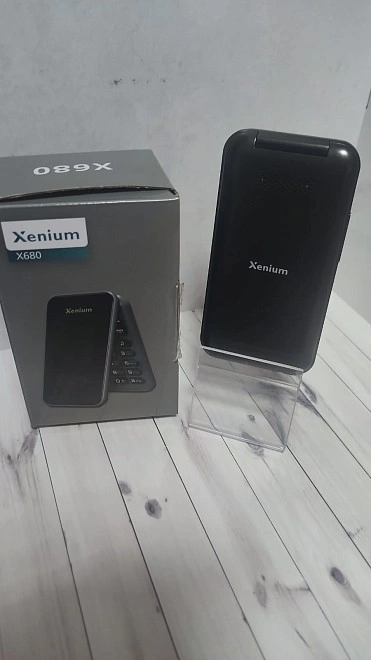 Телефон мобильный Xenium X680