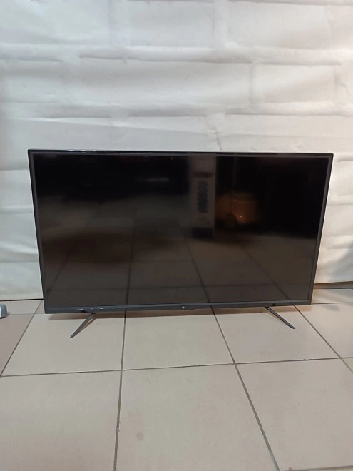 Телевизор Dexp H39F8000Q 
