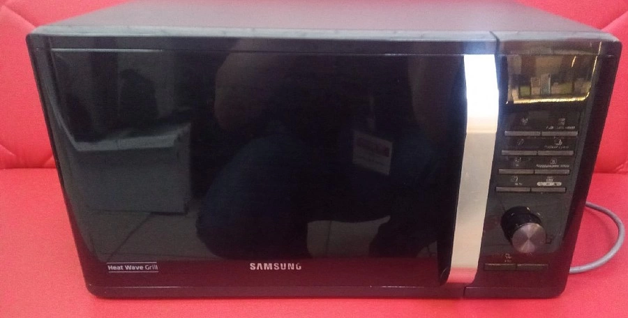 Микроволновая печь Samsung MG23K3575AK