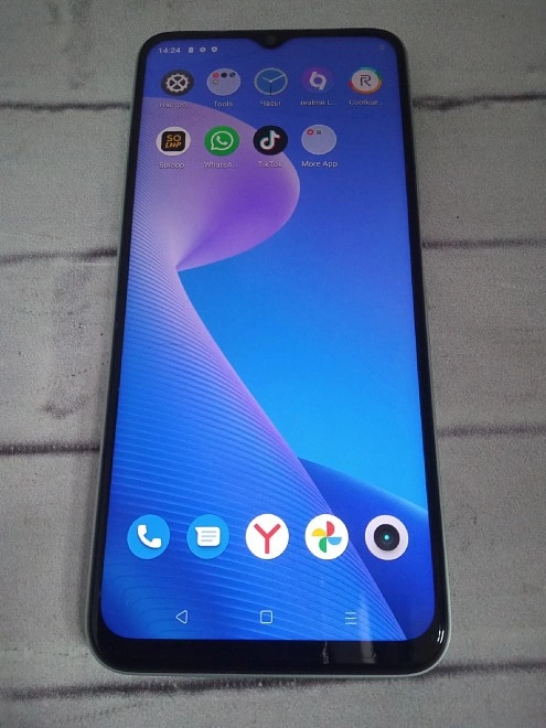 Смартфон Realme C35