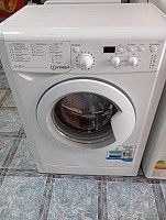 Стиральная машина Indesit IWSD6105
