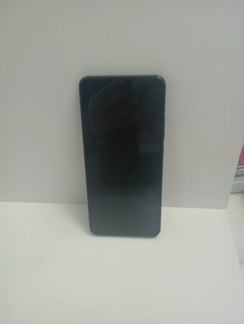 Телефон мобильный Realme RMX3760