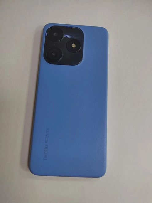 Смартфон Tecno 10C 4/128