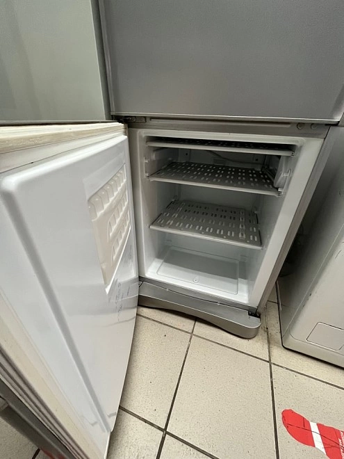 Холодильник Indesit C 132 G