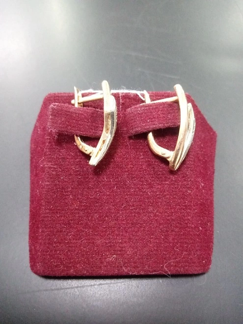 Серьги золотые с камнями  585 проба 4,63 гр ФМ