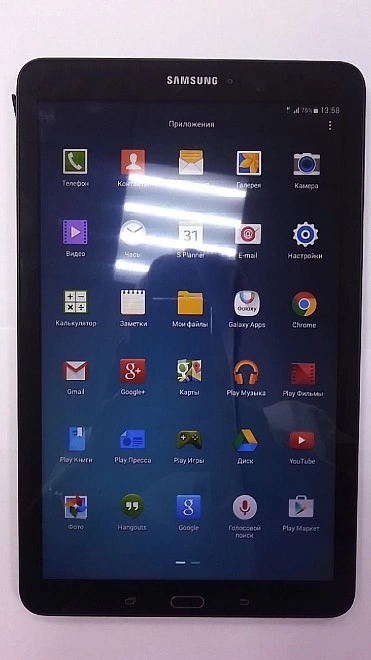 Планшетный компьютер с 3G Samsung Galaxy Tab E SM-T561