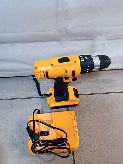 Шуруповерт CORDLESS DRIVER DRILL 21V
