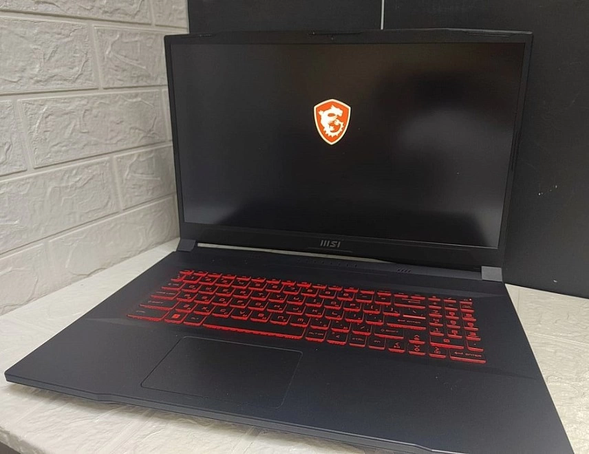 Ноутбук MSI I5-1126H/2.6GHz/ram16/ssd512/RTX2050