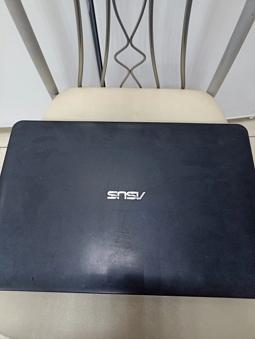 Ноутбук Asus DESKTOP-3NFU56R/intel(R)Pentium(R)N3700/1/60GHz