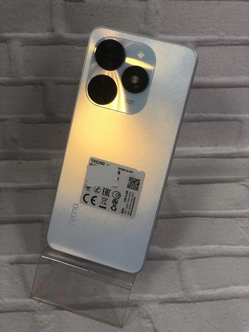 Смартфон Tecno SPARK Go 2024 BG 4/128 White