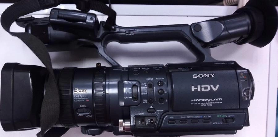 Видеокамера DVD Sony HDR-FX1E