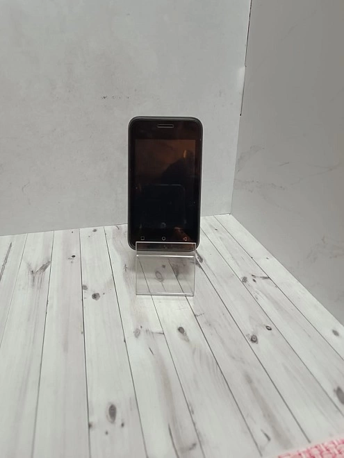 Смартфон Digma first xs350 2g
