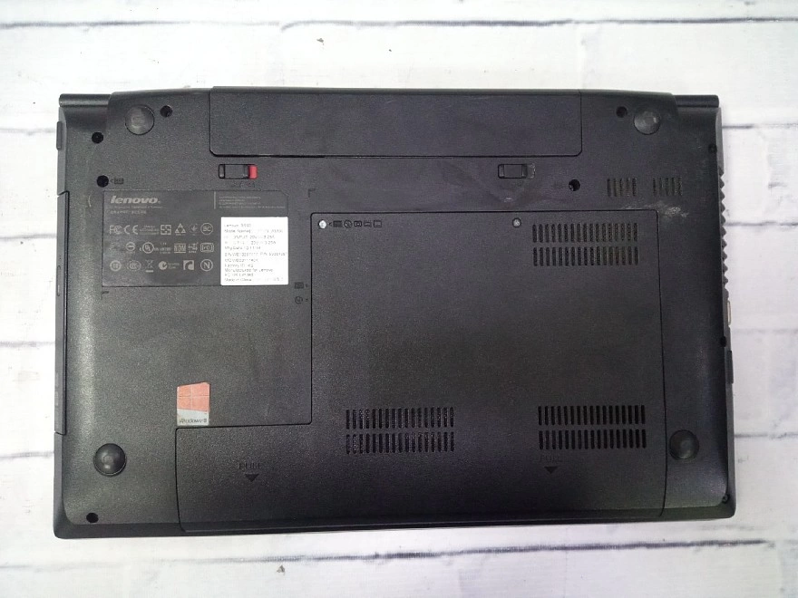 Ноутбук Lenovo (Pentium 2020M/8Gb/256 Gb SSD/Intel HD Graphics)