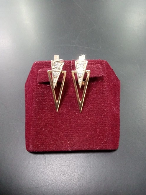 Серьги золотые с камнями  585 проба 4,22 гр  ФМ