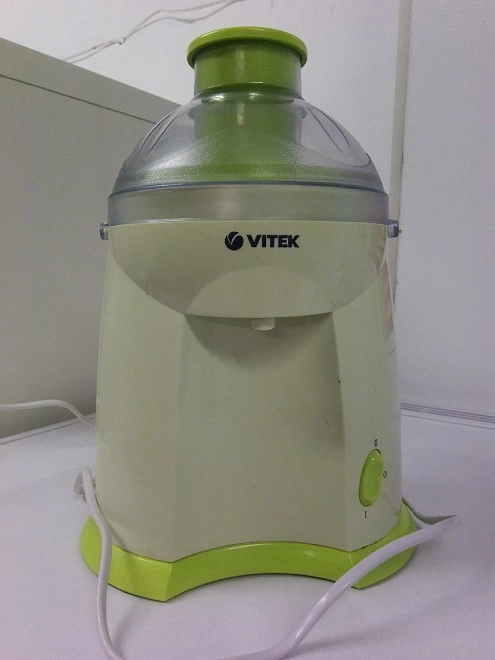 Соковыжималка Vitek VT-1611
