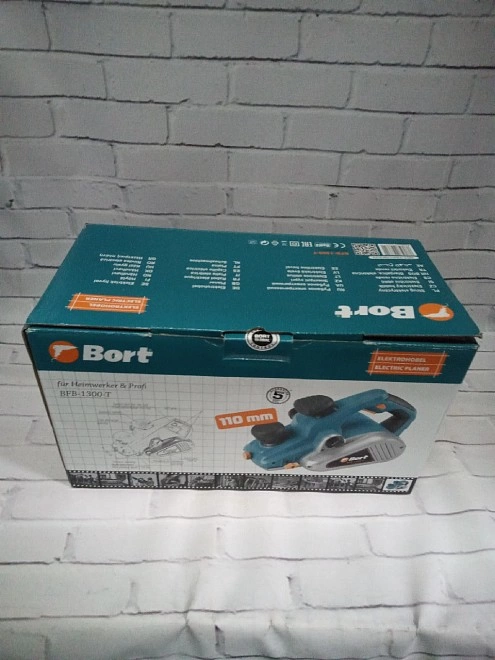 Электрорубанок Bort BFB-1300-T