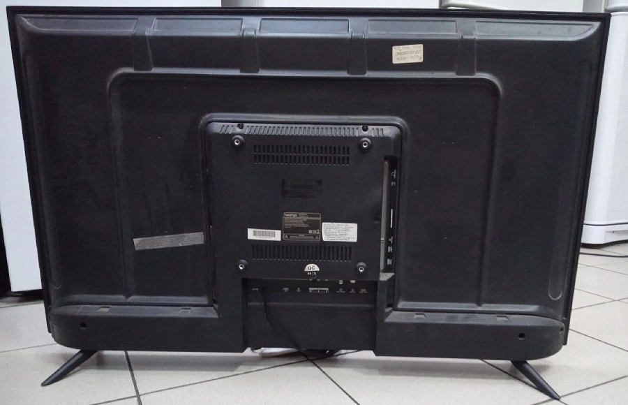 Телевизор Prestigio PTV43SN05Y