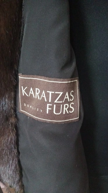 Шуба короткая, цельная KARATZAS с капюшоном 48-50 p-p норковая
