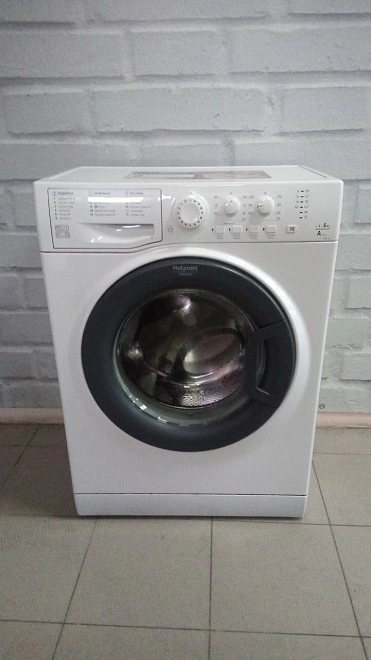 Стиральная машина Hotpoint-Ariston VMSG 601 X 1 белый