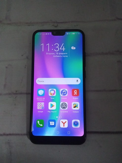 Смартфон Honor 10