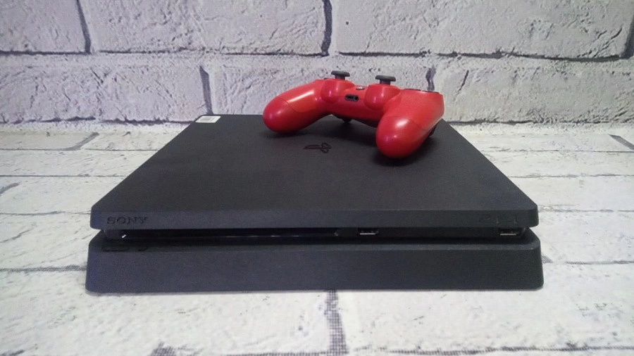 Игровая приставка PS4 Sony PlayStation 4 1Tb