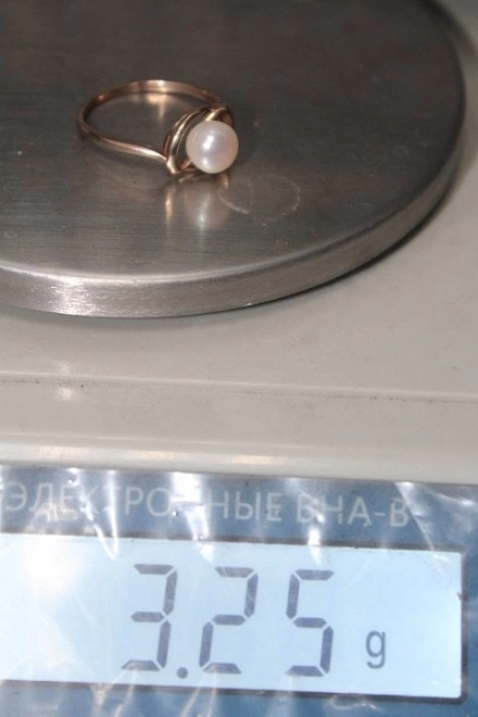 Кольцо золотое с камнями  585пр 3,25гр. 21,5р-р  Ф.М.