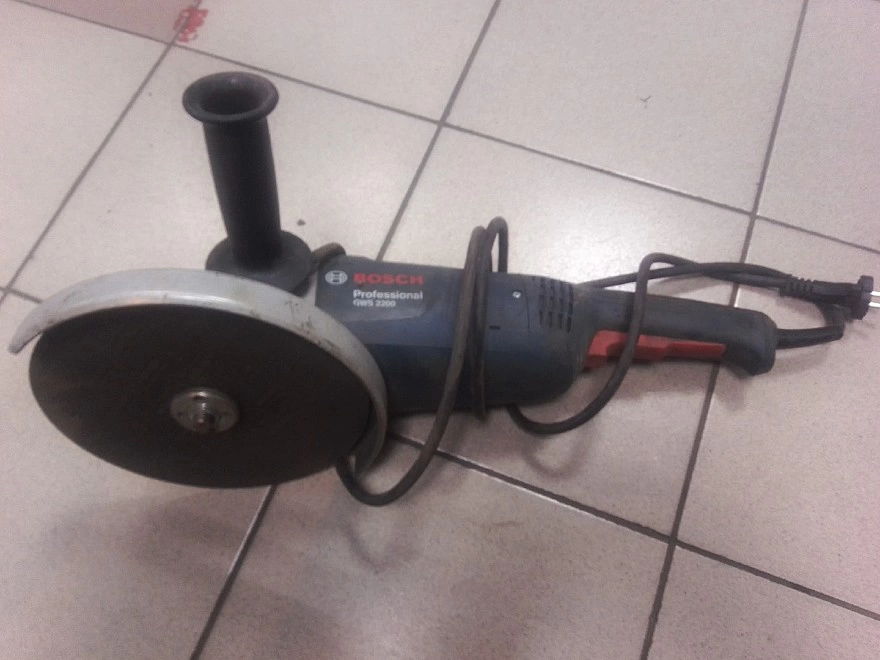 Болгарка Bosch GWS 2200